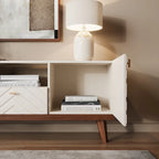 Mobile TV beige con cassetto per TV fino a 65 pollici con gambe in legno, design moderno di metà secolo
