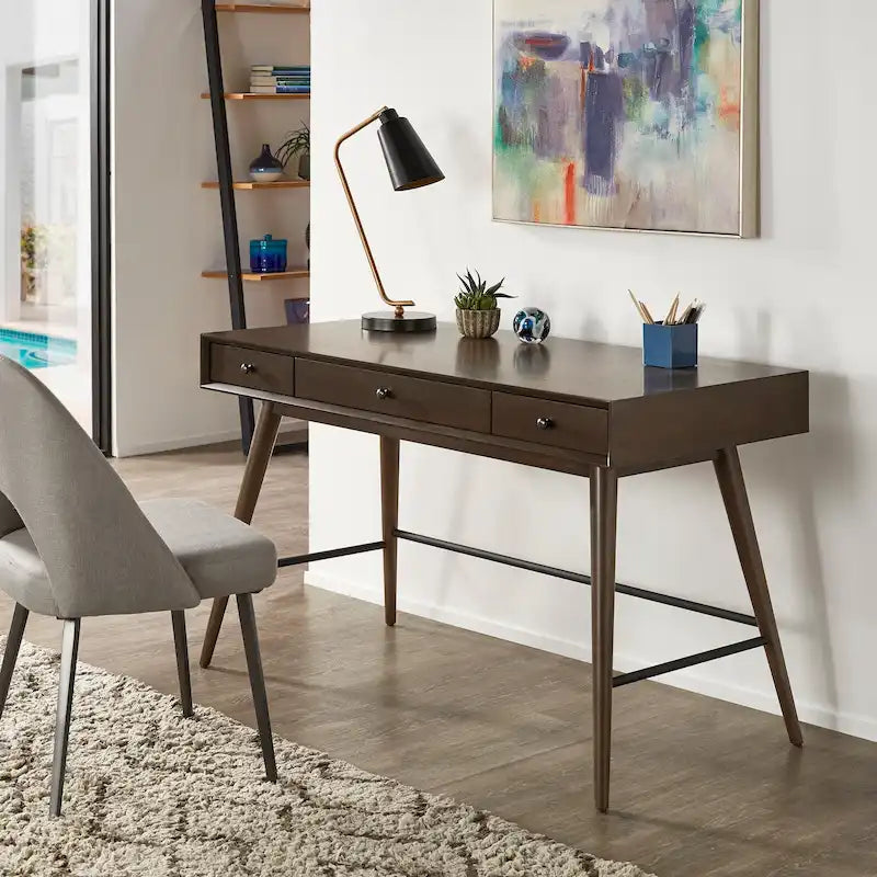 Scrivania in legno a 3 cassetti