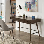 Scrivania in legno a 3 cassetti
