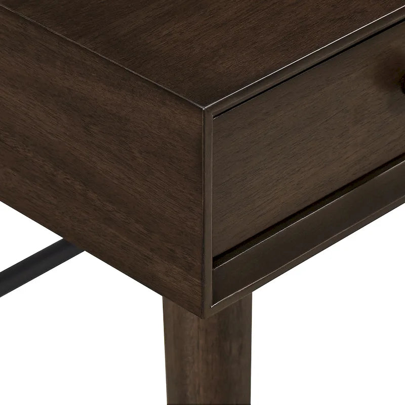 Scrivania in legno a 3 cassetti