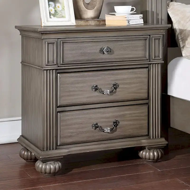 Vame Traditional Grey Wood 5-Piece Poster Bedroom Set by