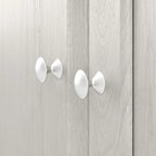 Armadio alto in rovere espresso con ante - 31.38L x 16.30W x 61.14H